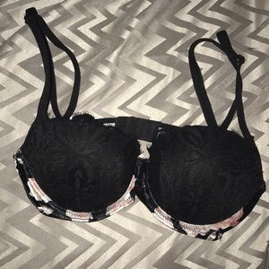 Super cute PINK VS date bra!